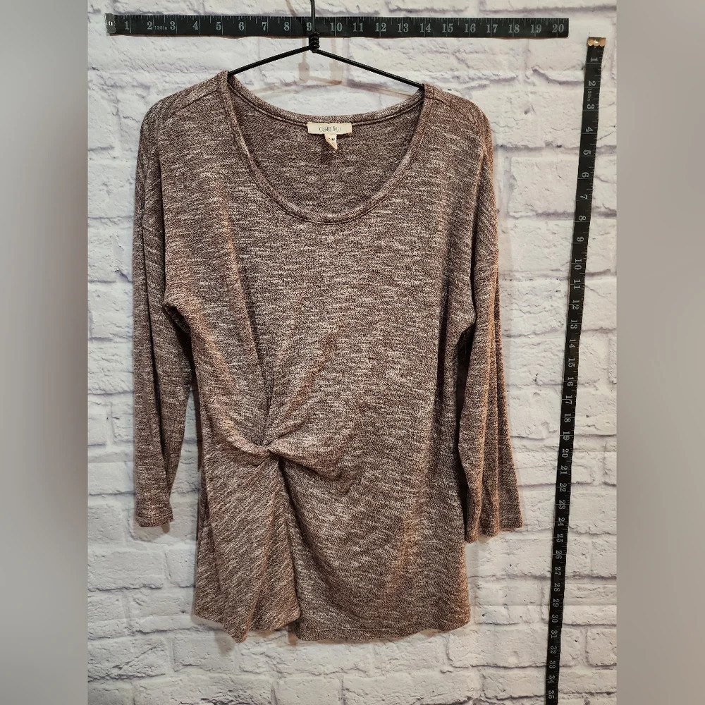 Como Blu sweater with 3/4 sleeves and twistes knot detail Size M